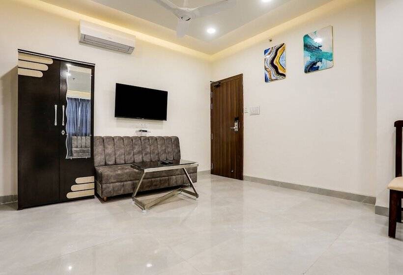 Fabhotel Prime Panchwati Regency