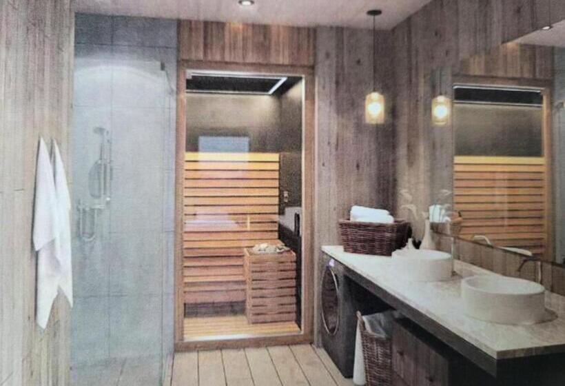 Gausta Residence