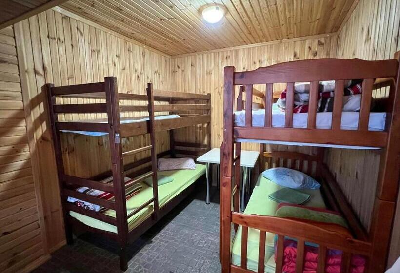 هتل готельно офісний комплекс Liz