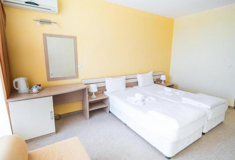 ホテル тропикана