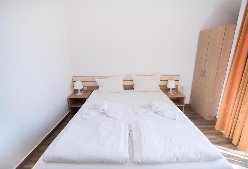 ホテル тропикана