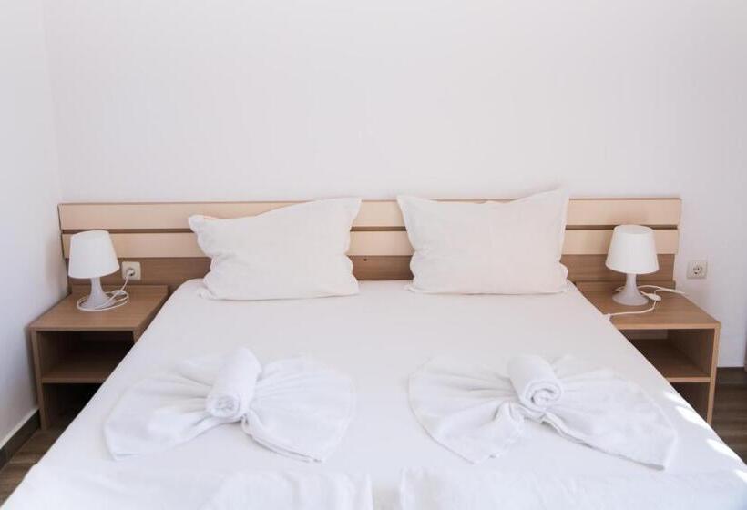 ホテル тропикана