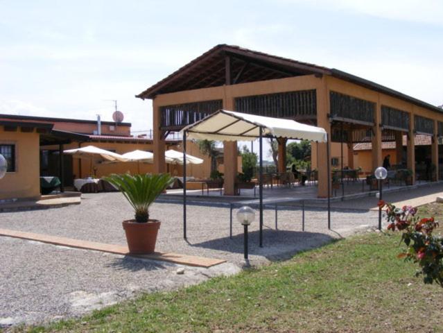 בית מלון כפרי Agriturismo Il Borghetto