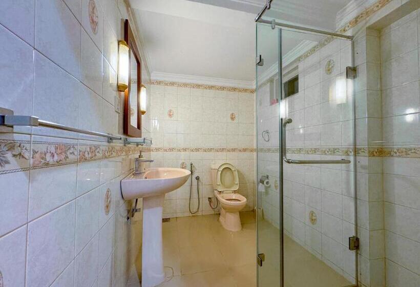 فندق Allure Cmb By Allure Leisure