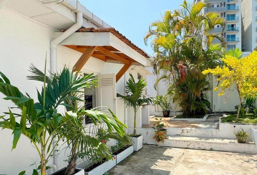 فندق Allure Cmb By Allure Leisure