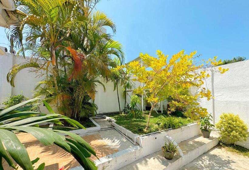 فندق Allure Cmb By Allure Leisure