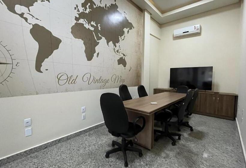 Отель Amazon Palace