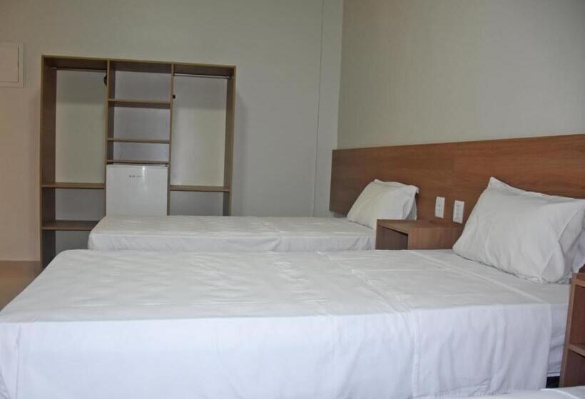 Отель Amazon Palace