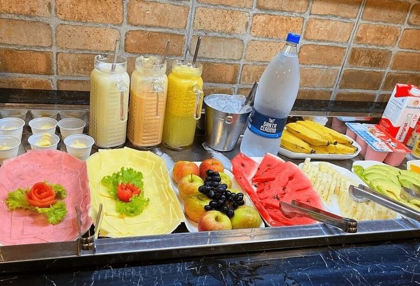 Отель Amazon Palace