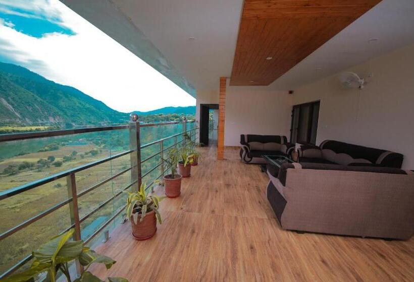 호텔 Amritara Social Palace, Uttarkashi