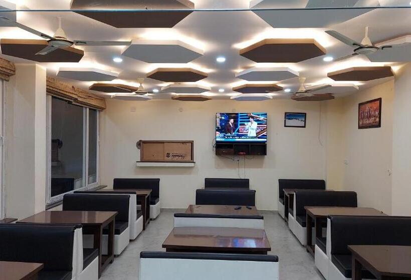 Отель Anantam Residency