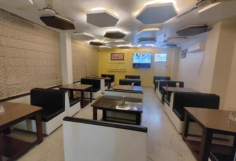 فندق Anantam Residency