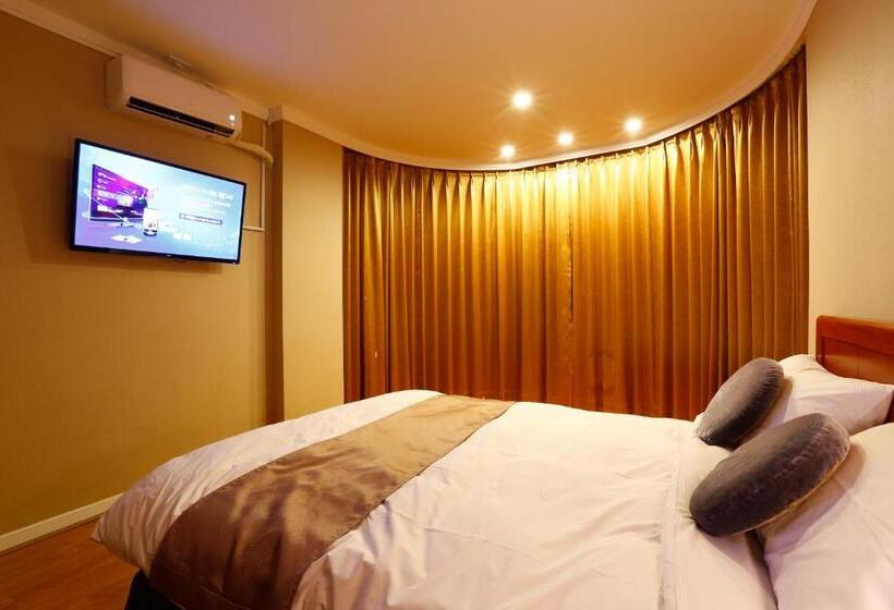 Hotel Anmyeondo Plaza