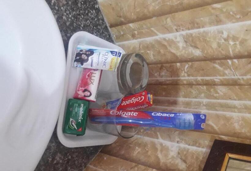 호텔 Asian International