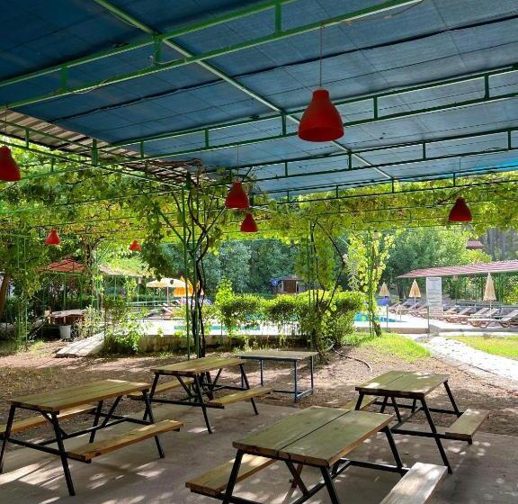 هتل Asmalı Köşk Pansiyon
