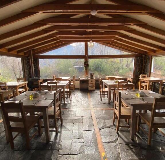 בית מלון כפרי Boutique Anttuy   Snow Spa