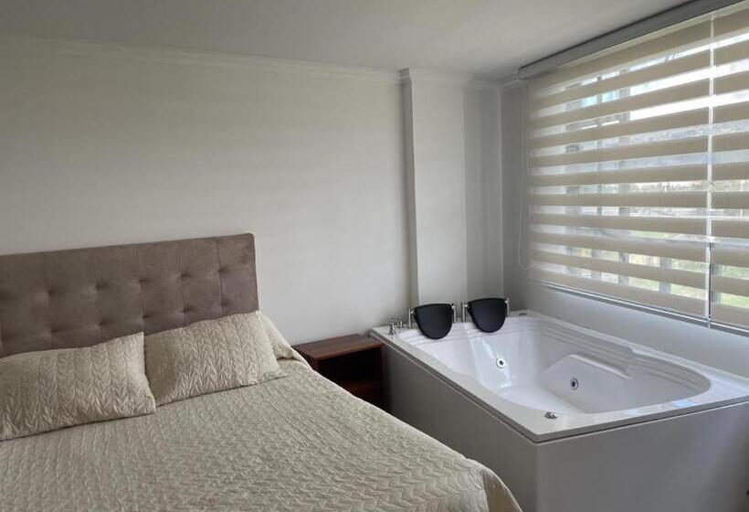 Отель Camelia Real Briceño