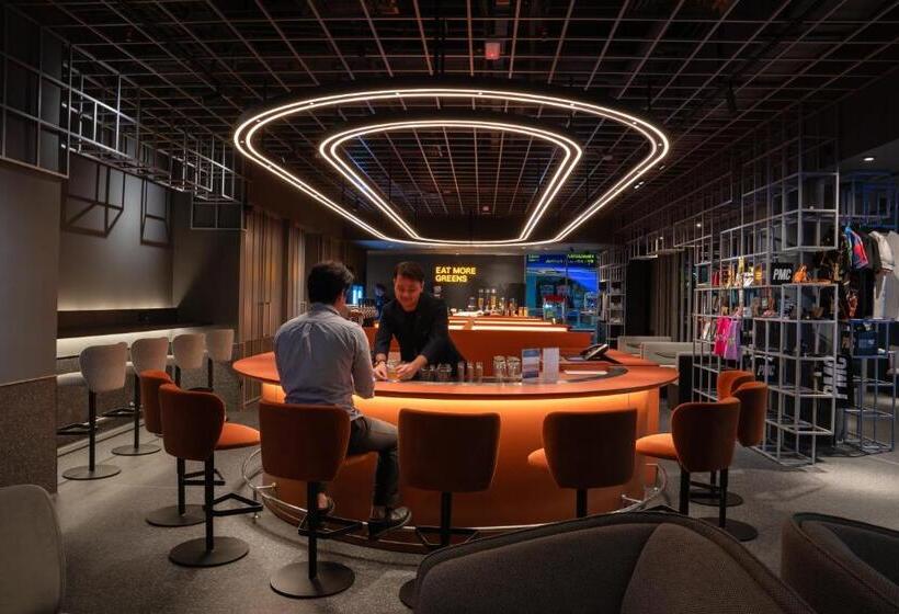 Hotel Capsuletransit Max   Terminal 2