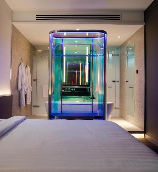 Hotel Capsuletransit Max   Terminal 2