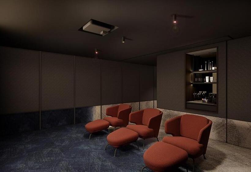 Hotel Capsuletransit Max   Terminal 2