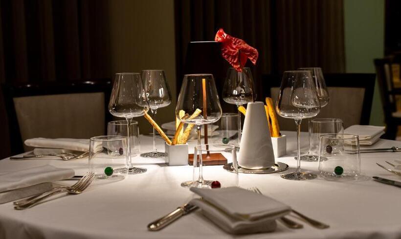 Отель Castellucchio