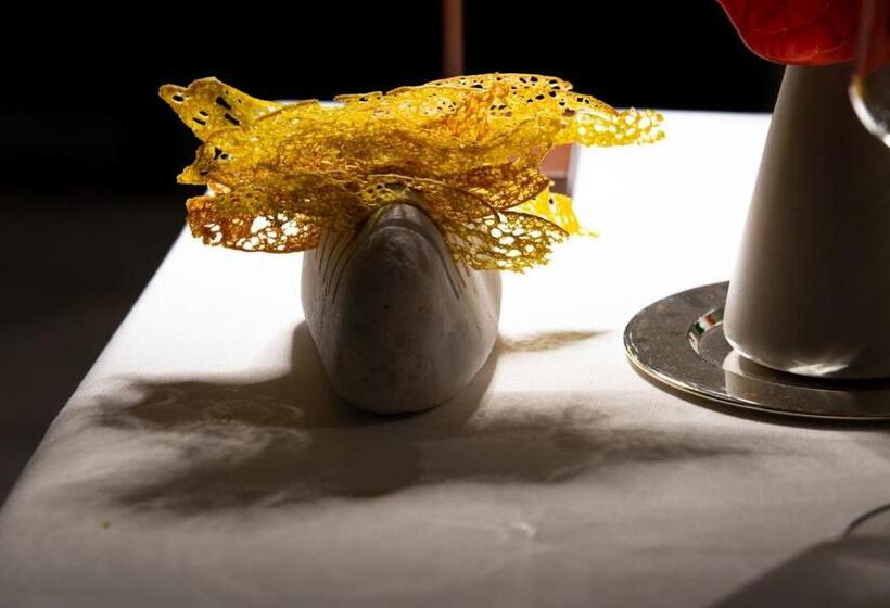 Отель Castellucchio