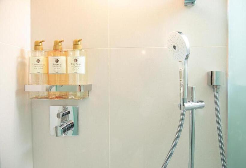 Hotel-cápsula Plaza East Cabin For Men Only