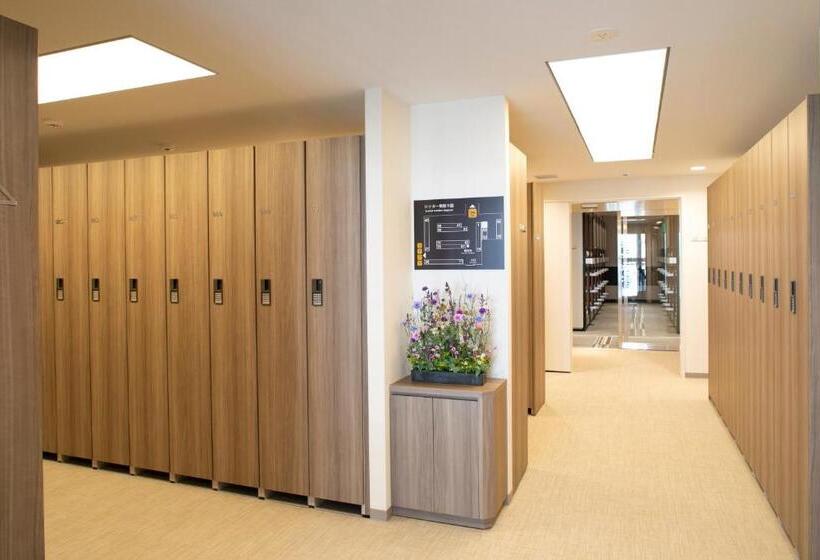 Hotel-cápsula Plaza East Cabin For Men Only