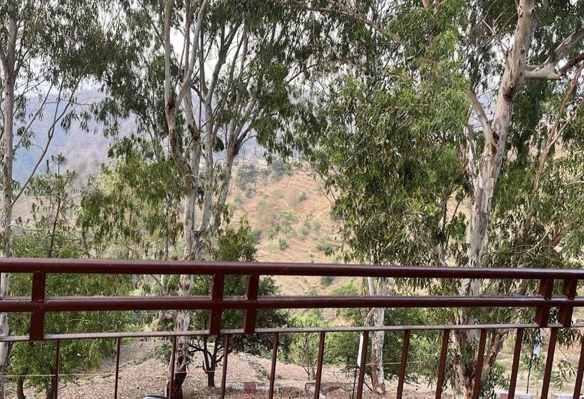 فندق Crestmont Snow View Resort Ranikhet