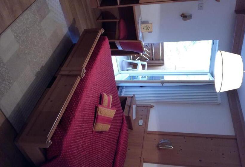 בית מלון כפרי Cristallo