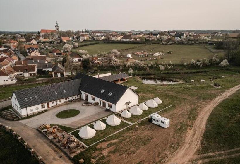 ホテル Farma Tasov