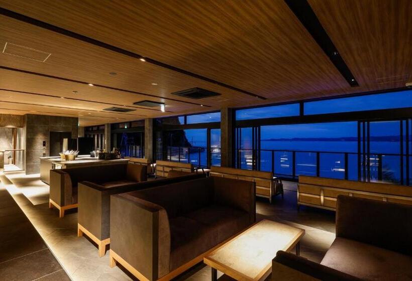 Отель Five Spring Resort The Shirahama