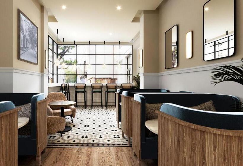 ホテル Four Points Flex By Sheraton London Euston