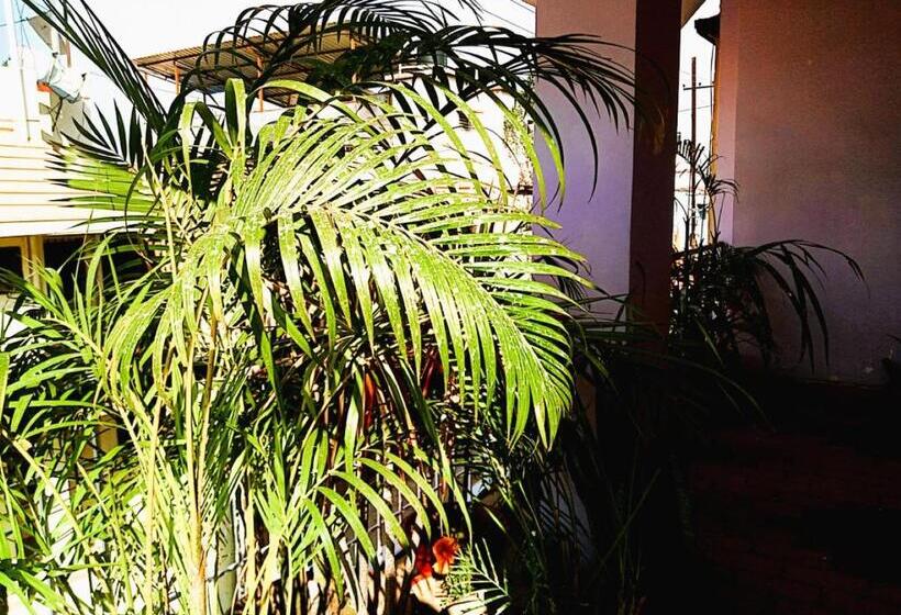 בית מלון כפרי Ganpathi Guest House