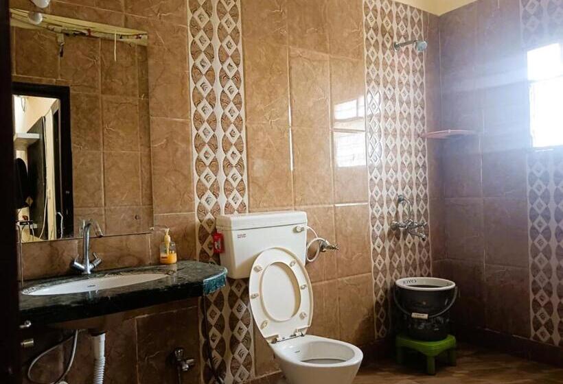 בית מלון כפרי Ganpathi Guest House