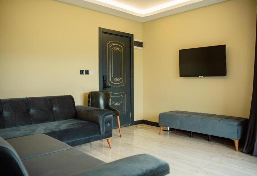 בית מלון כפרי Gardenhill Village