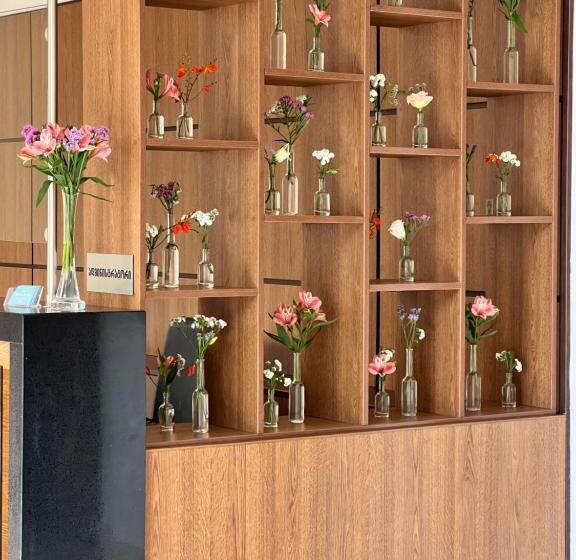 هتل Kolkhi Shekvetili