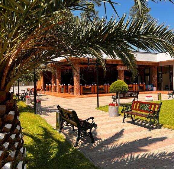 هتل Kolkhi Shekvetili