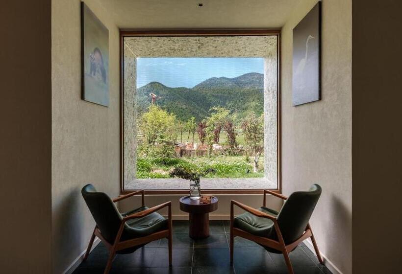 Отель Linden Centre Naada