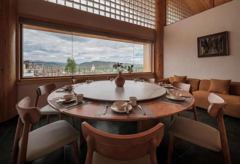 Отель Linden Centre Naada