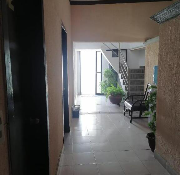 فندق Maria Eugenia