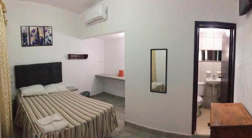 فندق Maria Eugenia