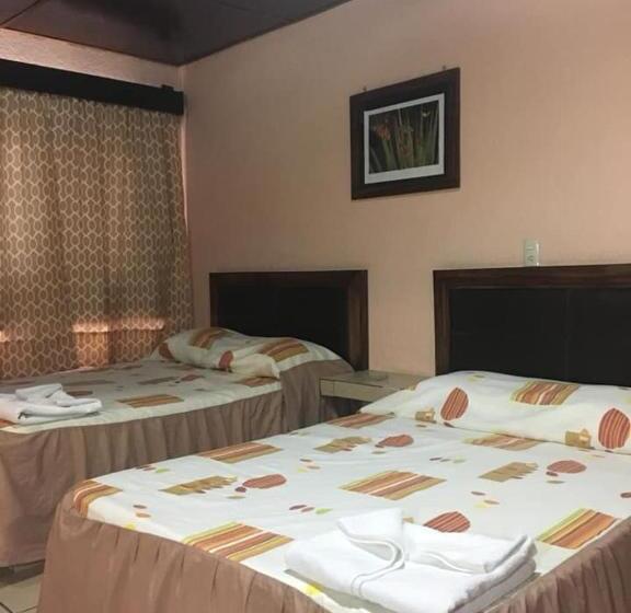 فندق Maria Eugenia