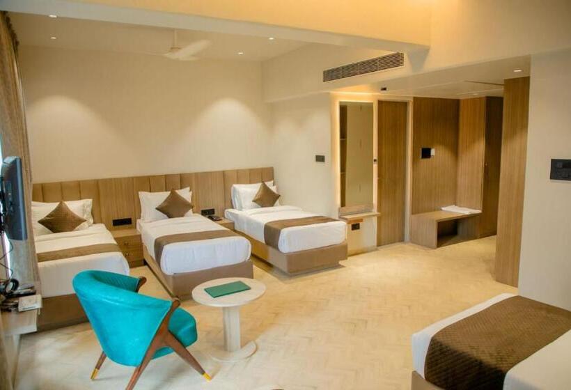 فندق Narayani Executive