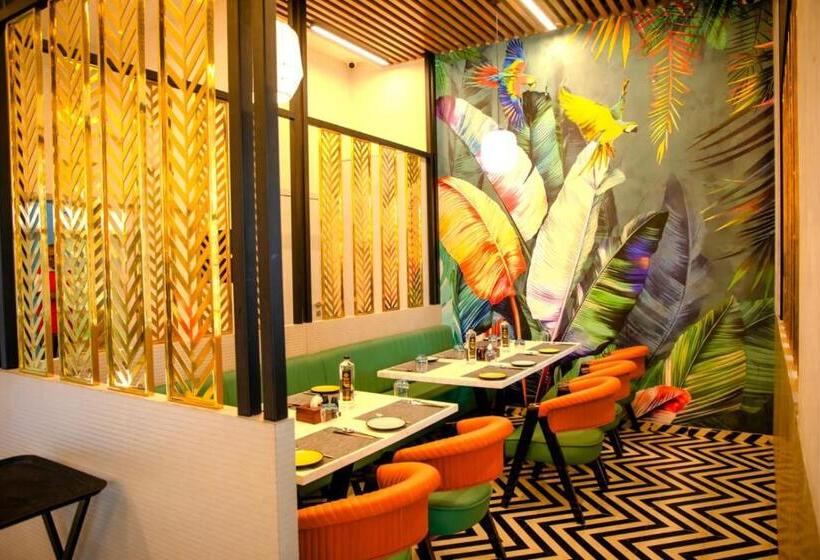 فندق Narayani Executive