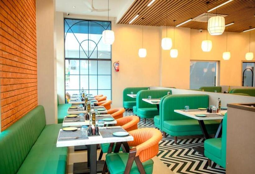 فندق Narayani Executive