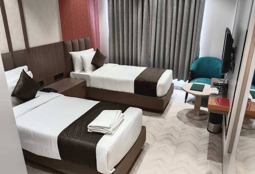 فندق Narayani Executive