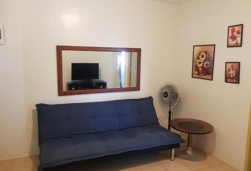 هتل One Spatial Condo Unit   Iloilo