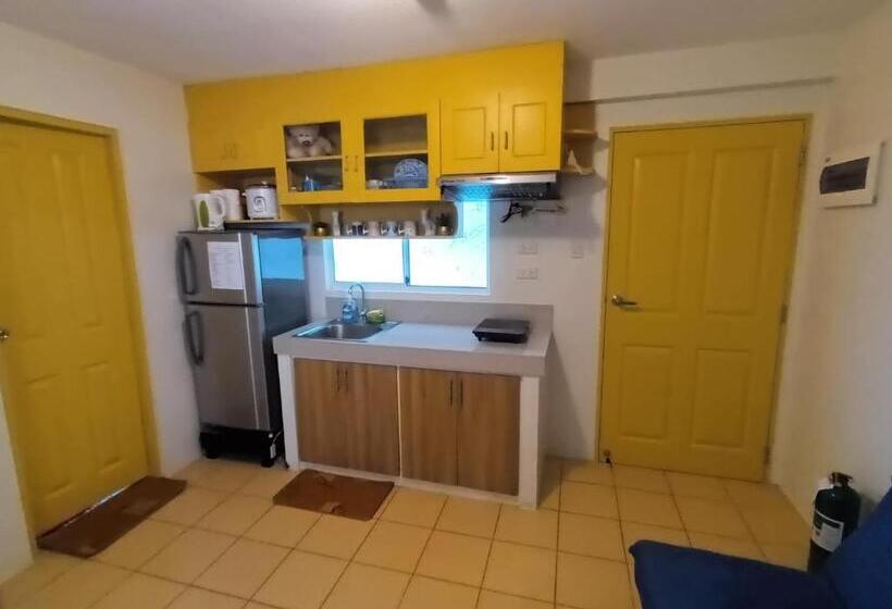 هتل One Spatial Condo Unit   Iloilo