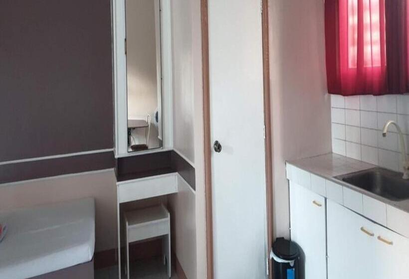 فندق Oyo 1079 Mayon View Garden Apartelle Sa Bukid